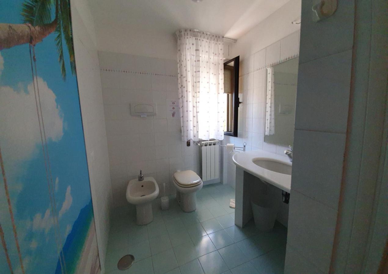 Acquamarina Hotel Civitavecchia Eksteriør billede